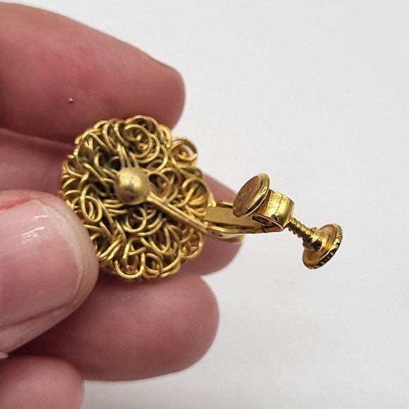 VTG Wire Ball Gold Tone Adjustable Clip On Earrings Patent 3.176.475 - Picture 4 of 7